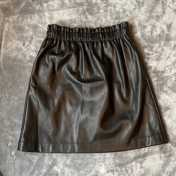 LOFT Dresses & Skirts - LOFT Black Imitation Leather Mini-Skirt